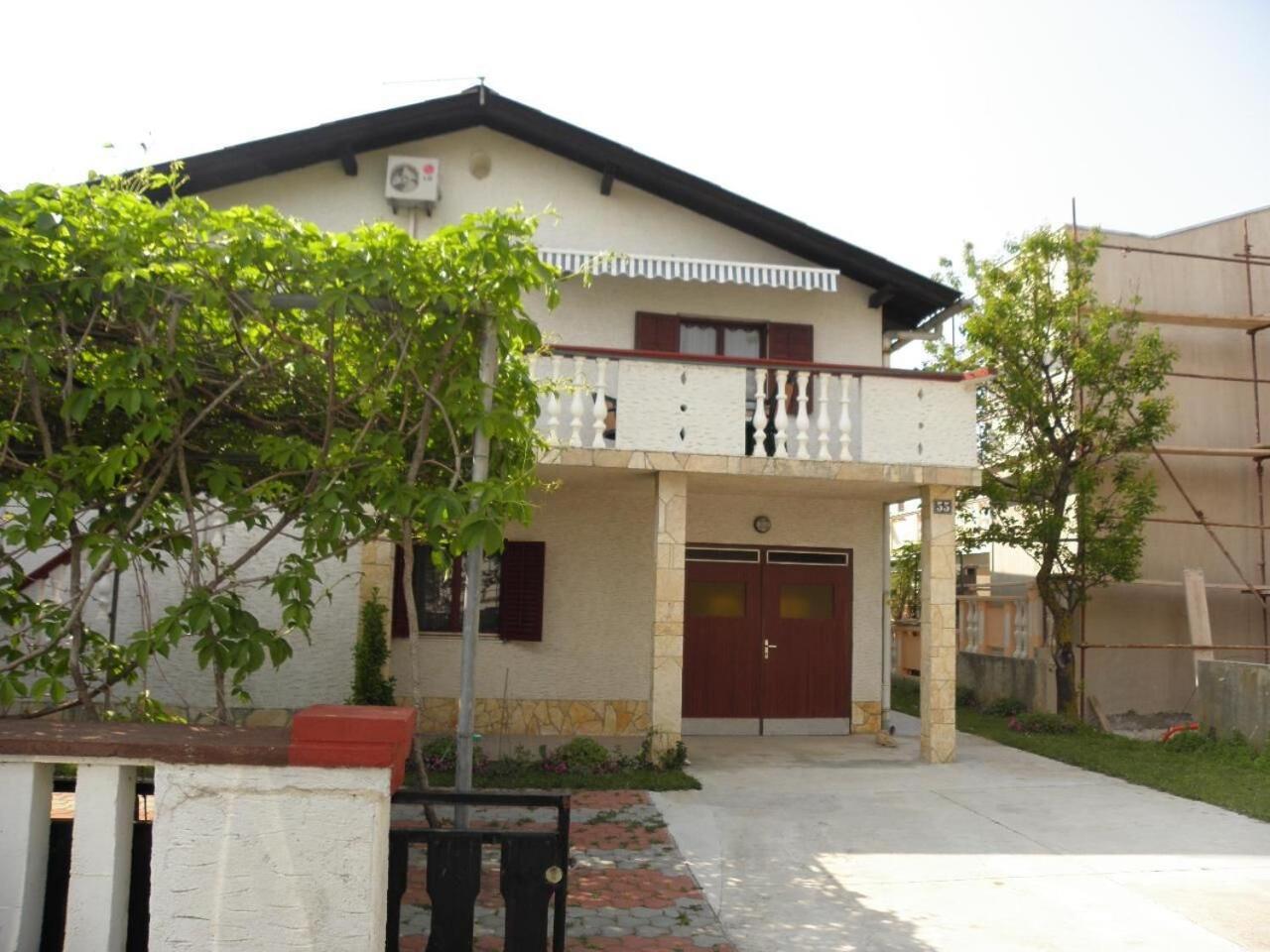 Apartments Petar - 30 M From Sandy Beach Нин Экстерьер фото
